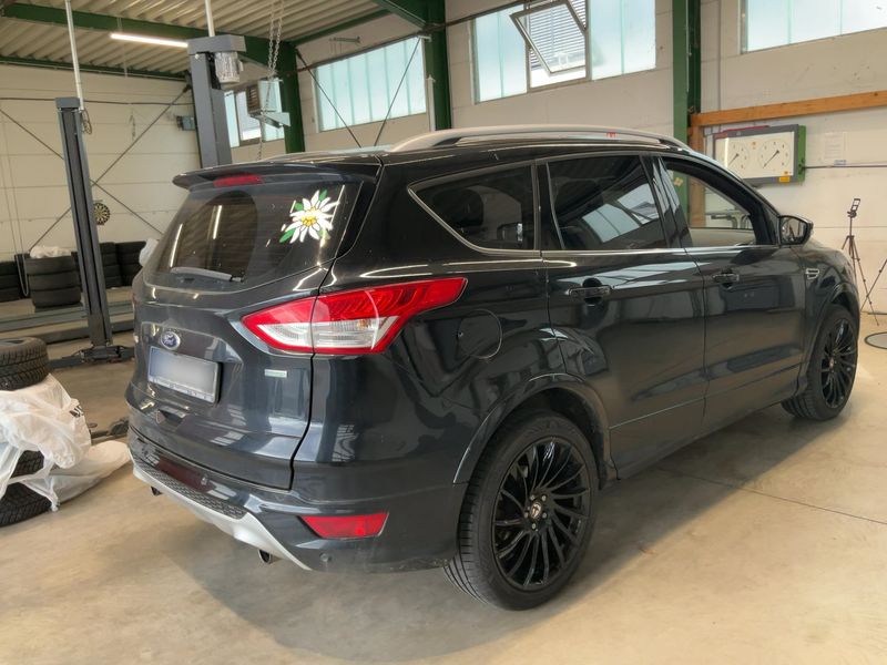 Ford Kuga 1.5 EcoBoost Individual 2015 – снимка 8