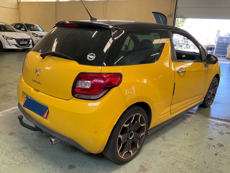 Citroen DS3 1.6 HDi SoChic — zdjęcie 2