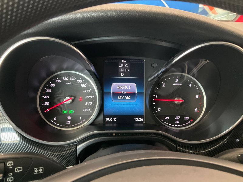 Mercedes-Benz V-Klasse V 220 d RISE kompakt — zdjęcie 13