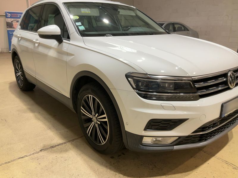 Volkswagen Tiguan 2.0 TDI Carat Edition BlueMotion Tech — zdjęcie 8