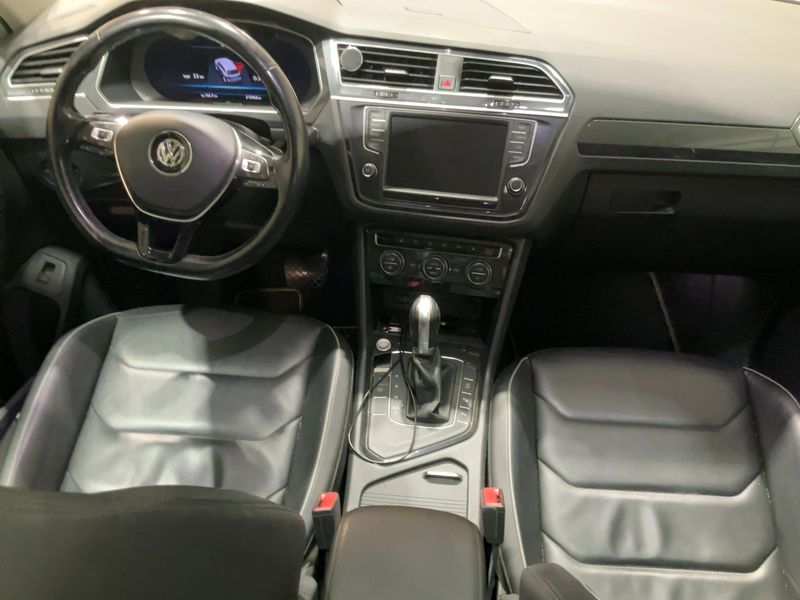 Volkswagen Tiguan 2.0 TDI Carat Edition BlueMotion Tech — zdjęcie 12