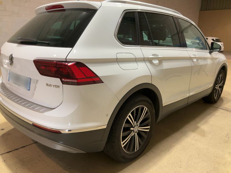 Volkswagen Tiguan 2.0 TDI Carat Edition BlueMotion Tech — zdjęcie 6