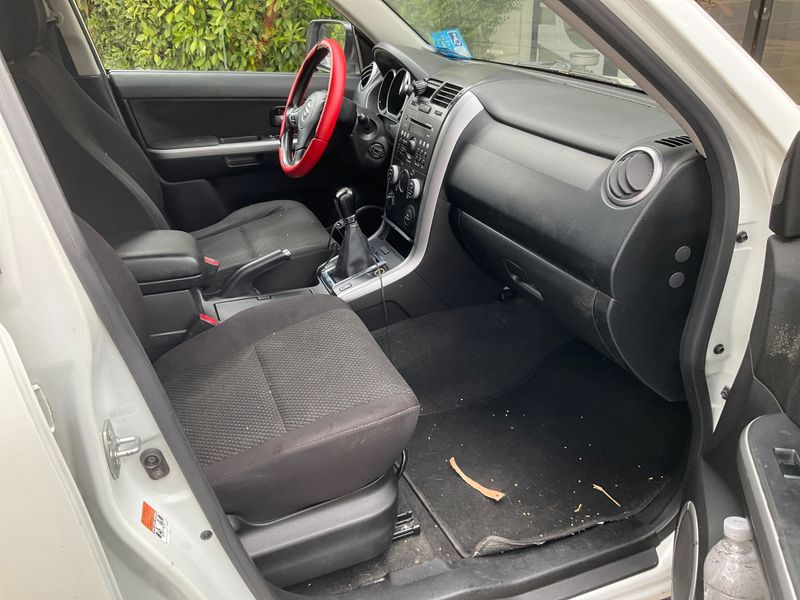 Suzuki Grand Vitara 1.9 DDiS Comfort — zdjęcie 3