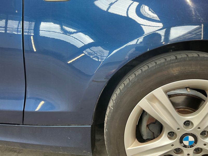 BMW 1er 118i 2011 – снимка 21