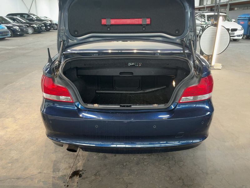 BMW 1er 118i 2011 – снимка 15