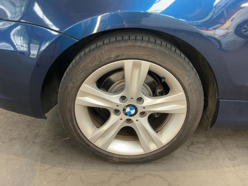 BMW 1er 118i 2011 – снимка 9