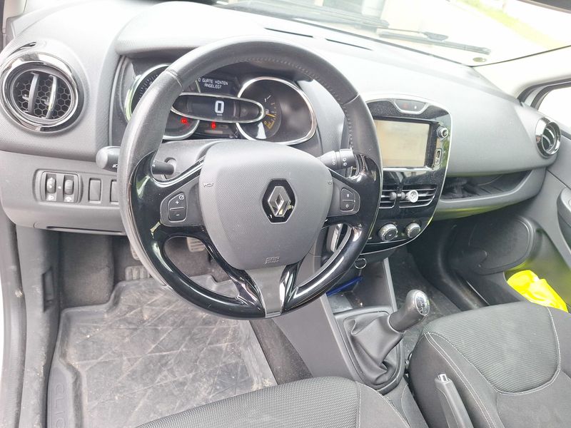 Renault Clio 1.2 Dynamique — zdjęcie 21