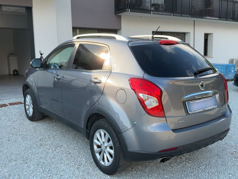 Ssangyong Korando 2.0 LPG Plus 4x4 — zdjęcie 3