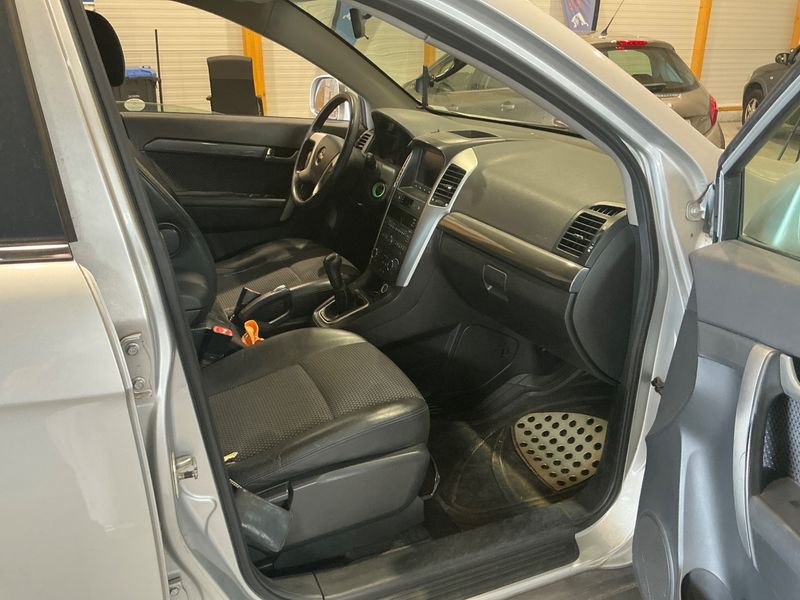 Chevrolet Captiva 2.0 Diesel D LS — zdjęcie 3