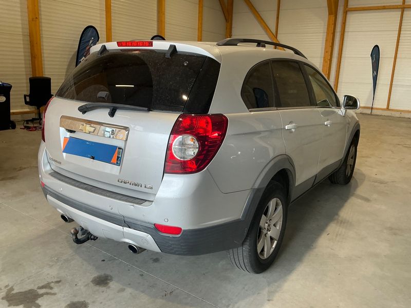 Chevrolet Captiva 2.0 Diesel D LS — zdjęcie 2