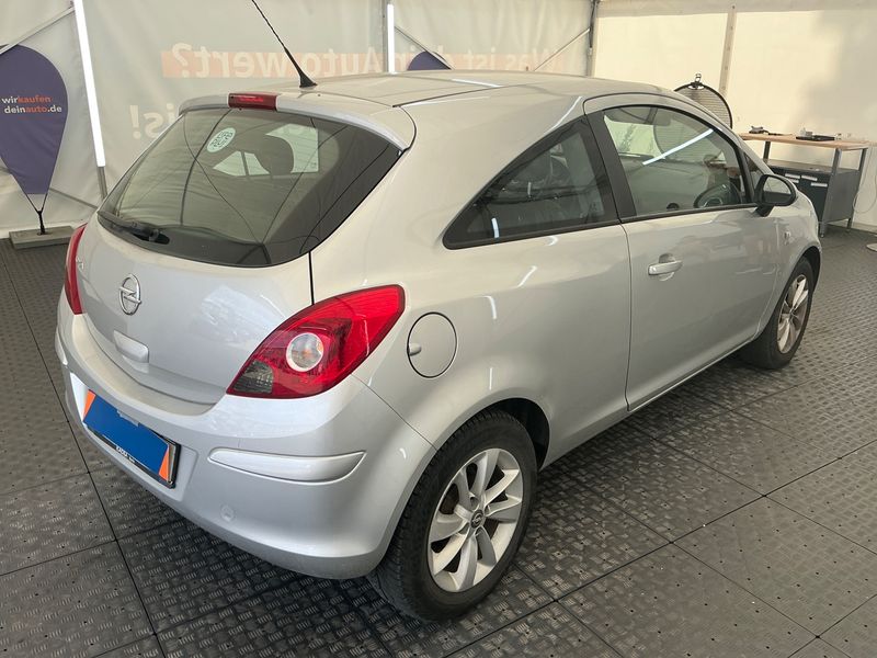Opel Corsa 1.2 Energy — zdjęcie 2