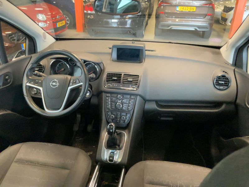 Opel Meriva 1.4 Turbo Design Edition 2011 – снимка 17