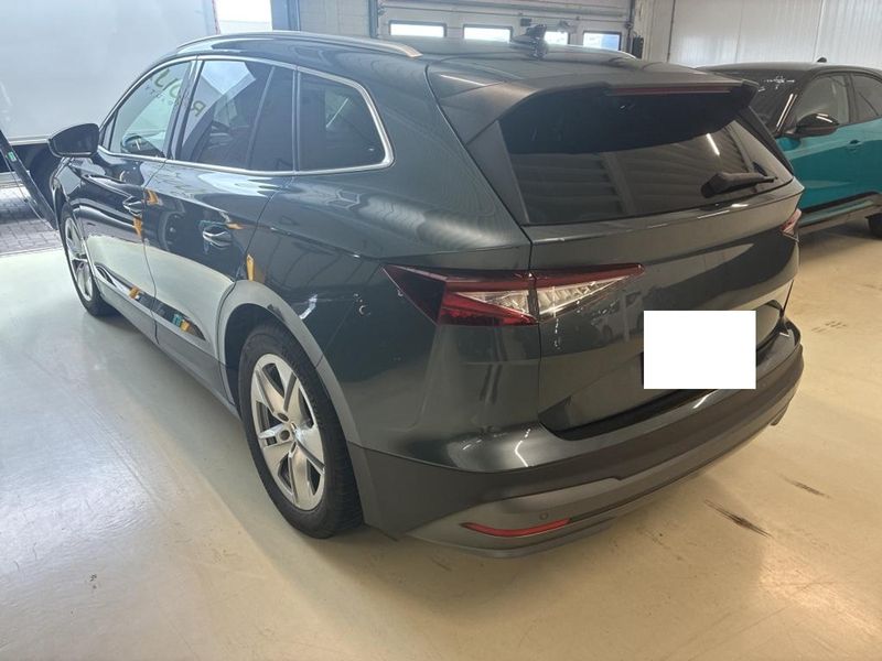 Skoda Enyaq iV 80 Loft — zdjęcie 2