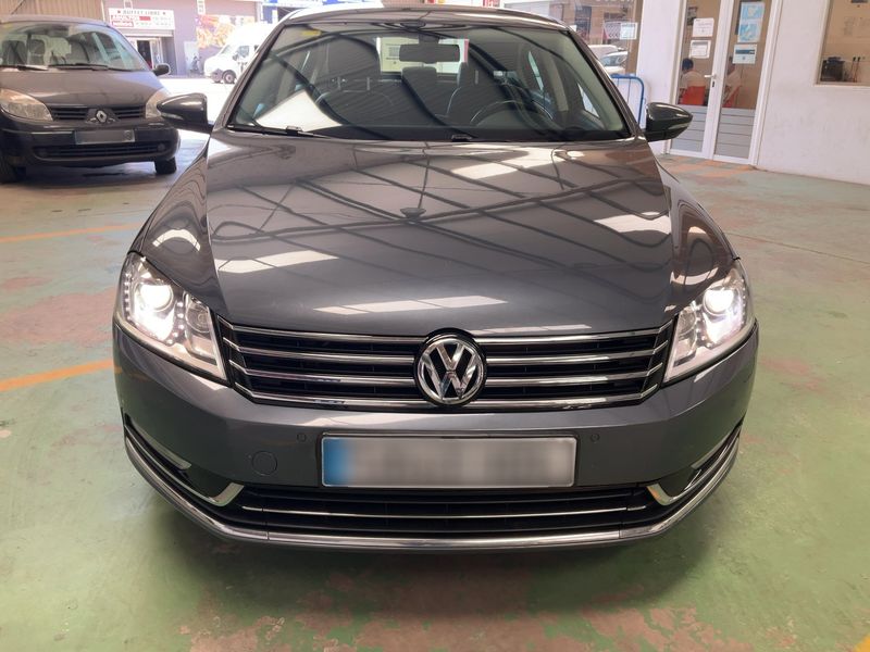 Volkswagen Passat 2.0 TDI Highline BlueMotion Tech 2011 – снимка 14