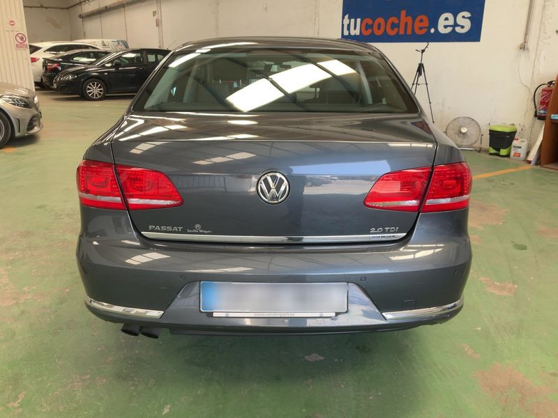 Volkswagen Passat 2.0 TDI Highline BlueMotion Tech 2011 – снимка 7