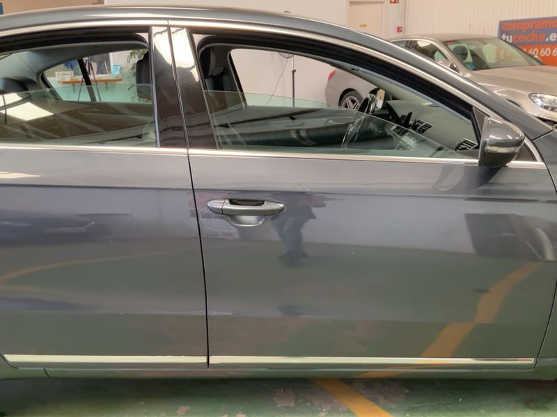 Volkswagen Passat 2.0 TDI Highline BlueMotion Tech 2011 – снимка 10