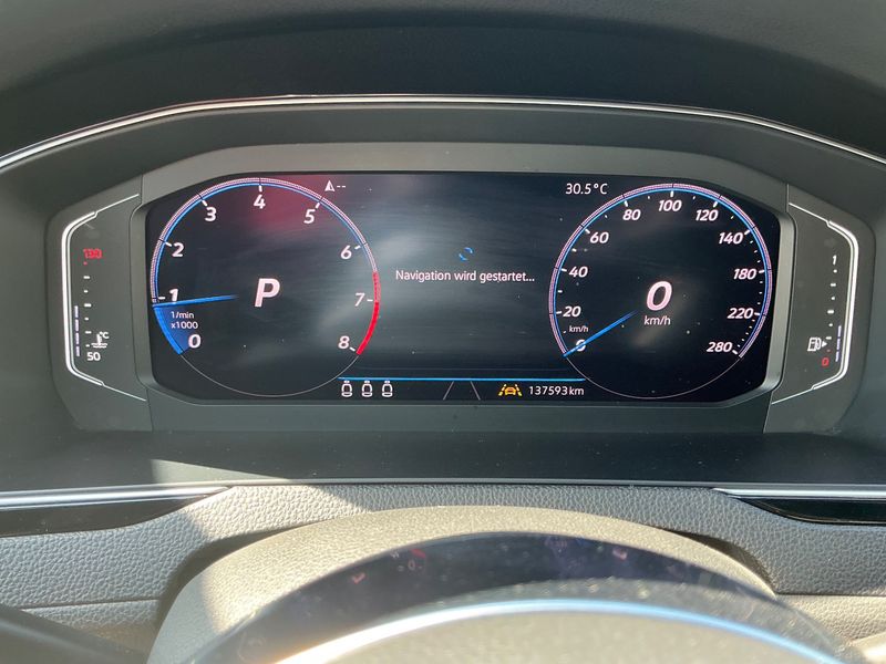 Volkswagen Arteon 2.0 TSI R-Line — zdjęcie 13