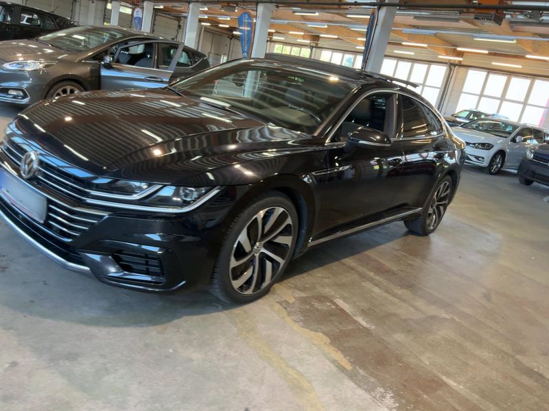 Volkswagen Arteon 2.0 TSI R-Line — zdjęcie 2