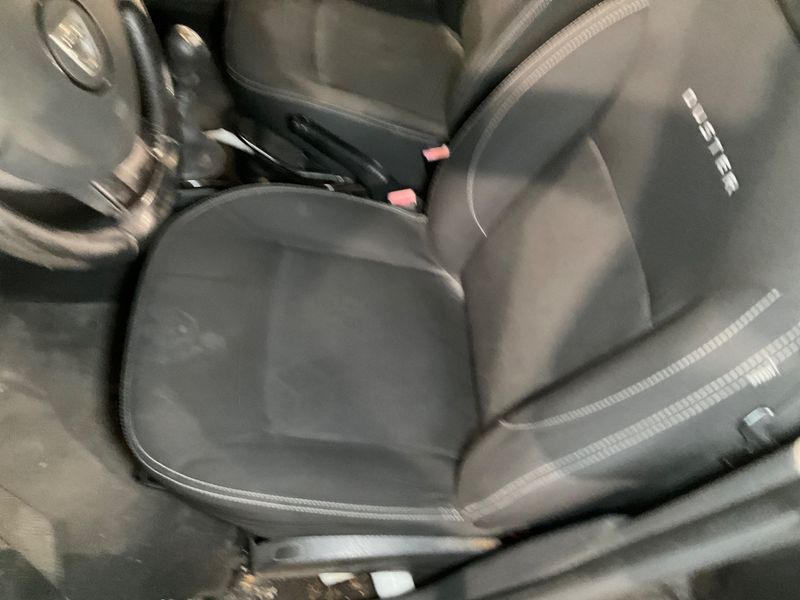 Dacia Duster 1.5 dCi Laureate 4x4 2011 – снимка 35