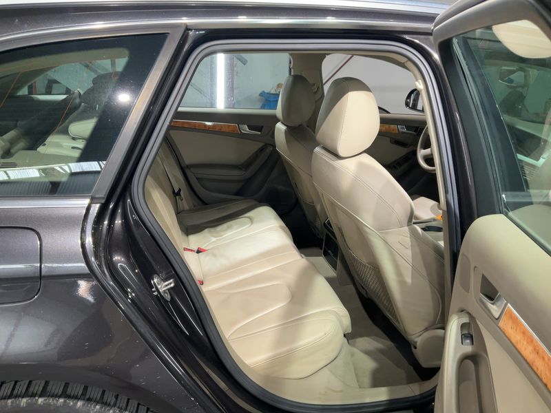 Audi A4 2.0 TFSI quattro Ambiente 2009 – снимка 19