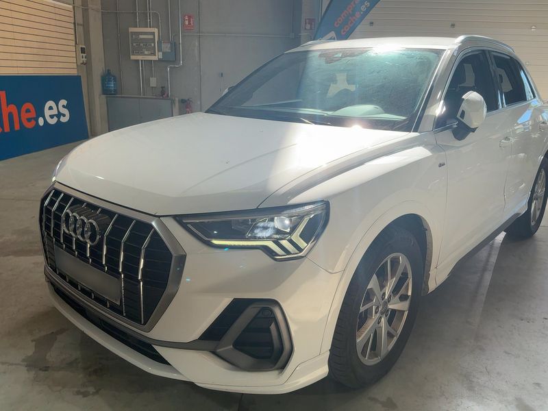 Audi Q3 35 TFSI S line — zdjęcie 2