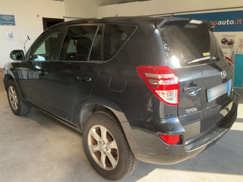 Toyota RAV 4 2.2 D-4D Crossover Exclusive 2011 – снимка 6