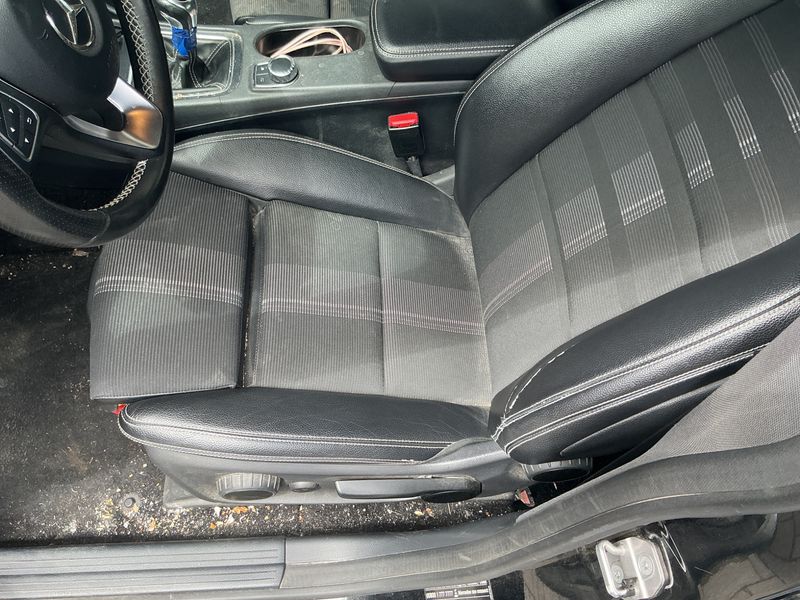 Mercedes-Benz CLA-Klasse CLA 180 d Urban 2018 – снимка 40