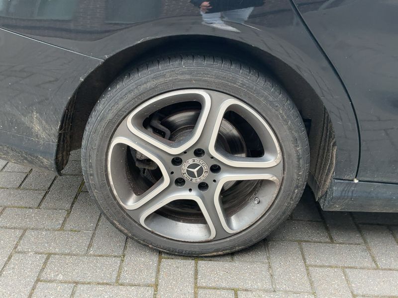 Mercedes-Benz CLA-Klasse CLA 180 d Urban 2018 – снимка 9