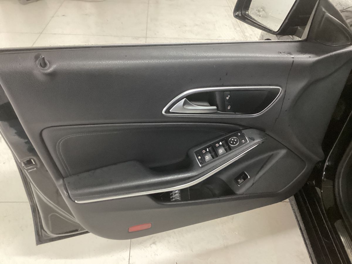 Mercedes-Benz CLA-Klasse 2015 — photo 27