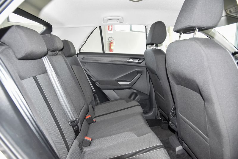Volkswagen T-Roc 1.5 TSI ACT Life — zdjęcie 13