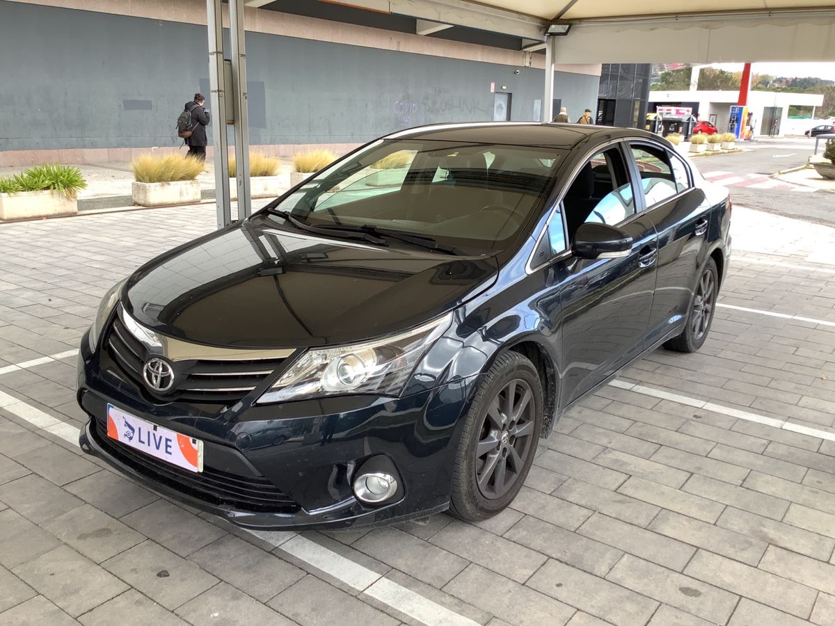 Toyota Avensis 2.2 D-4D Advance