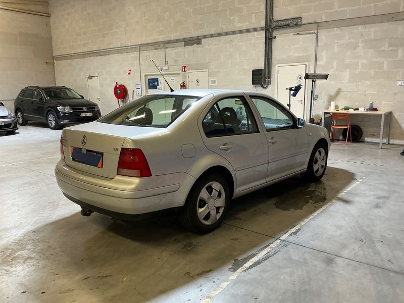 Volkswagen Bora 1.6 Comfortline — zdjęcie 2