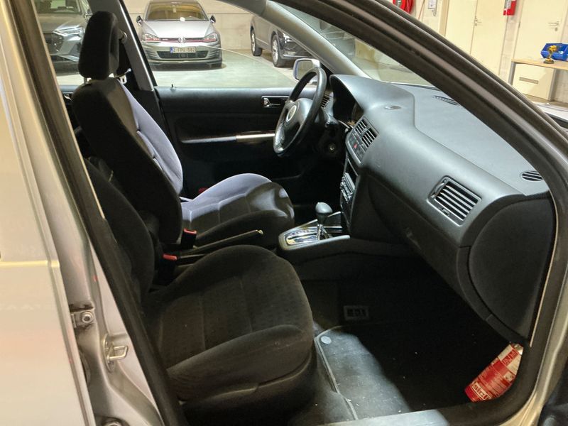Volkswagen Bora 1.6 Comfortline — zdjęcie 3
