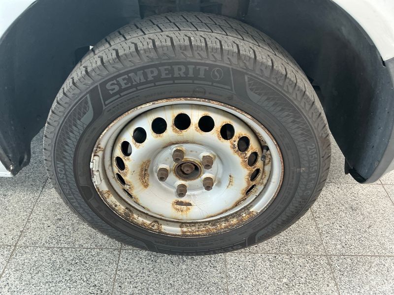 Volkswagen T5 Transporter 2.0 TDI Kasten 2014 – снимка 25