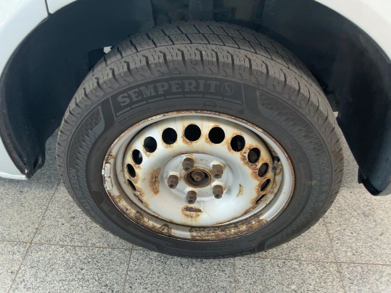 Volkswagen T5 Transporter 2.0 TDI Kasten 2014 – снимка 11