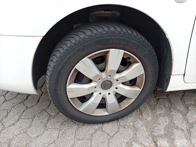 Citroen Berlingo 1.6 Blue-HDi Shine — zdjęcie 20