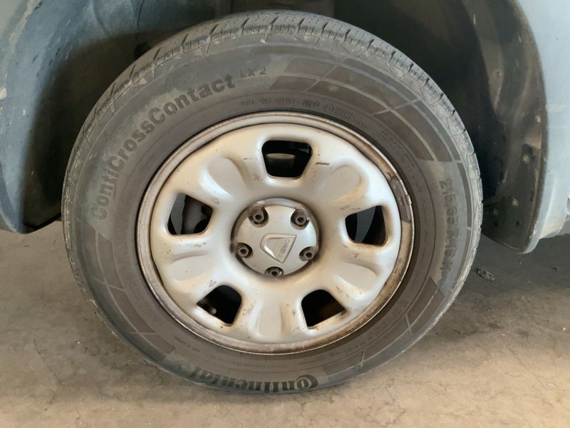 Dacia Duster 1.5 dCi Laureate 4x2 2015 – снимка 3