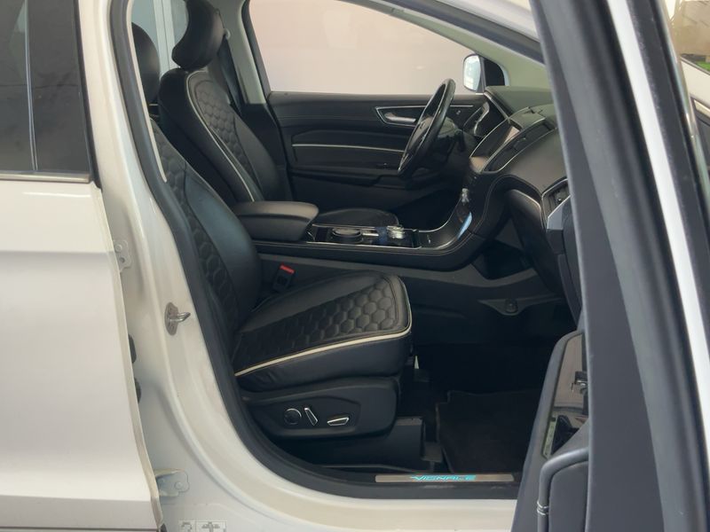 Ford Edge 2.0 TDCi EcoBlue Bi-Turbo Vignale 4x4 — zdjęcie 11