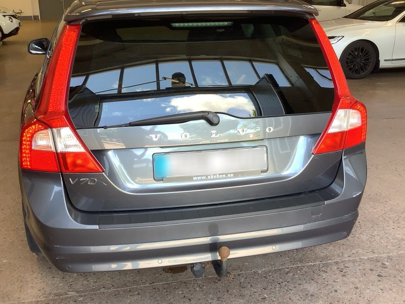 Volvo V70 2.4 D Momentum — zdjęcie 5