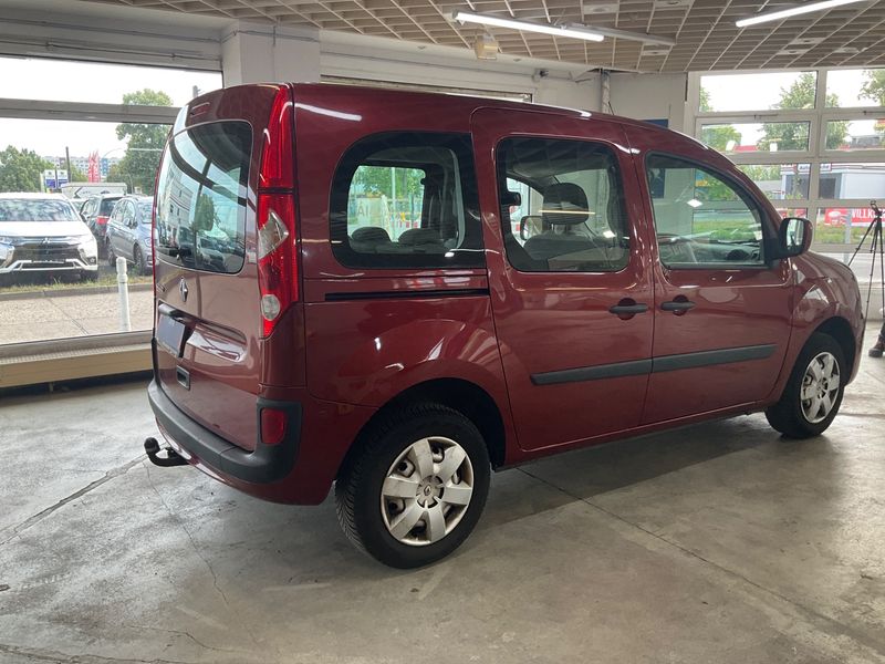 Renault Kangoo 1.6 Happy Family — zdjęcie 2