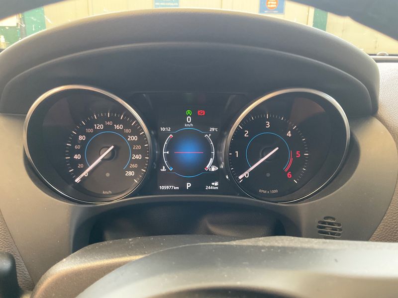 Jaguar F-Pace 20d Prestige AWD — zdjęcie 13