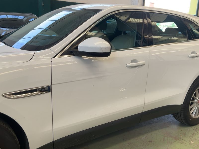 Jaguar F-Pace 20d Prestige AWD — zdjęcie 4