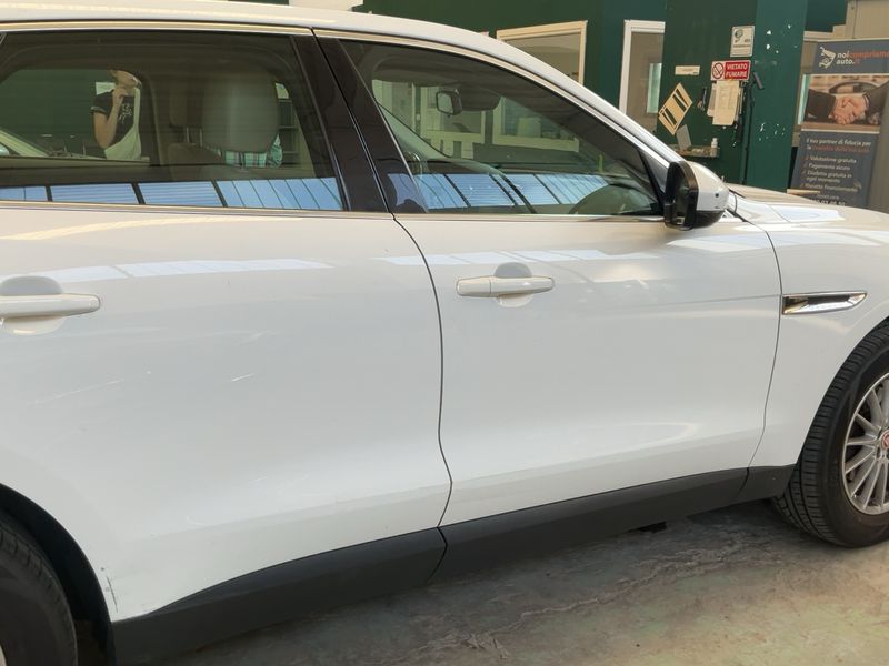 Jaguar F-Pace 20d Prestige AWD — zdjęcie 7