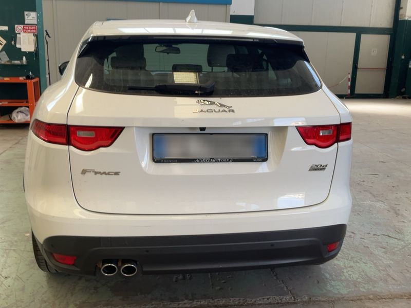 Jaguar F-Pace 20d Prestige AWD — zdjęcie 5