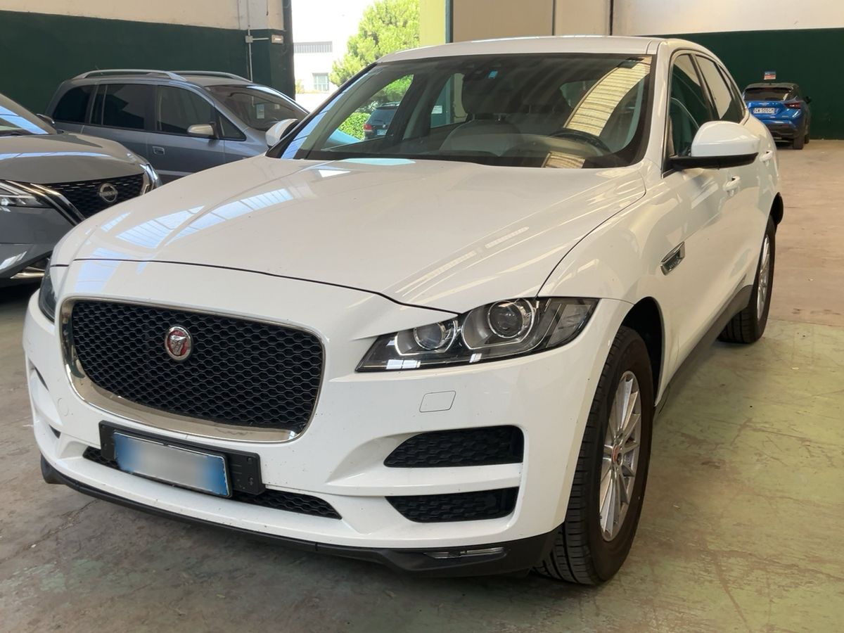 Jaguar F-Pace 2016