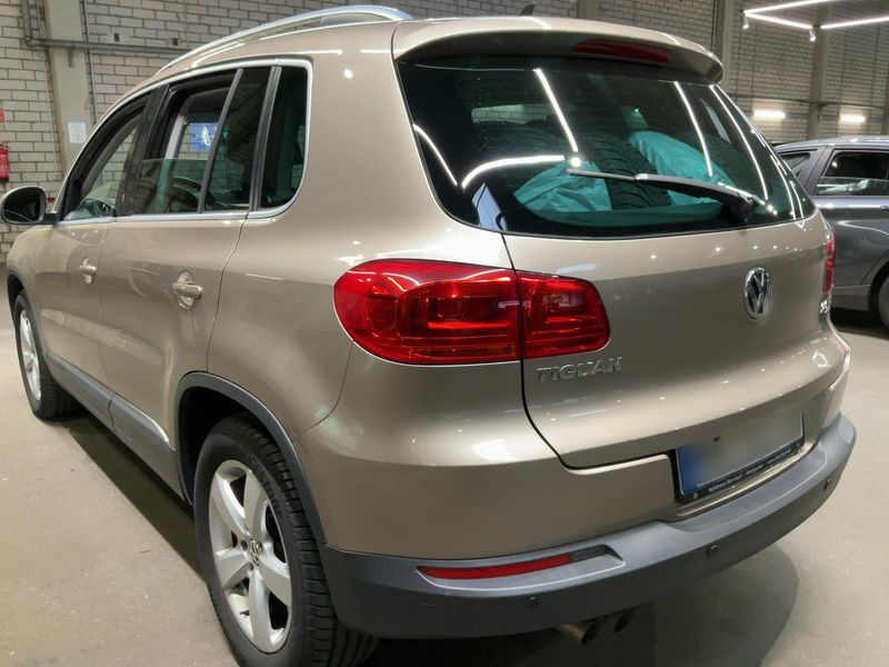 Volkswagen Tiguan 2.0 TDI Track & Style 4Motion 2011 – снимка 6