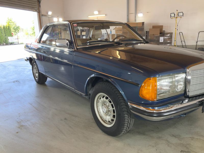 Mercedes-Benz 123 CE 280 — zdjęcie 8