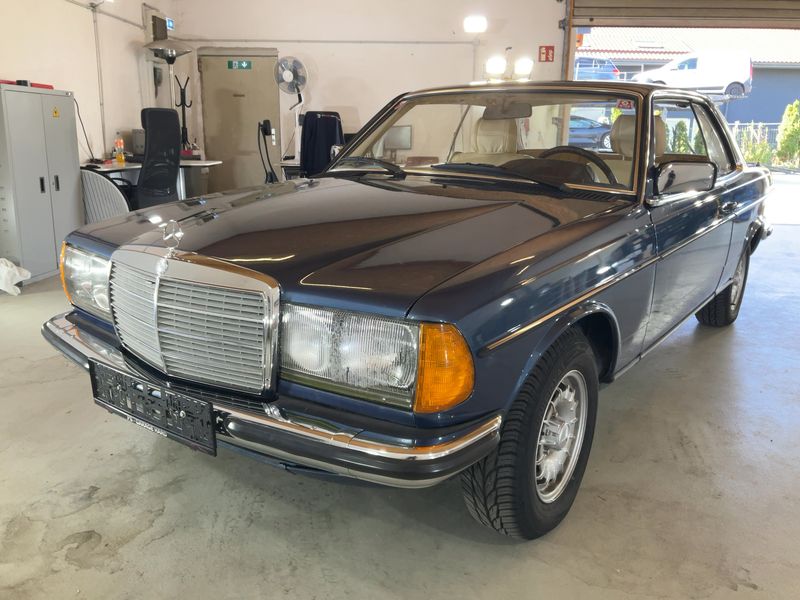 Mercedes-Benz 123 CE 280