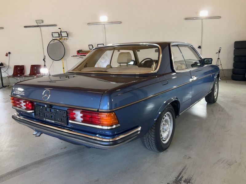 Mercedes-Benz 123 CE 280 — zdjęcie 6