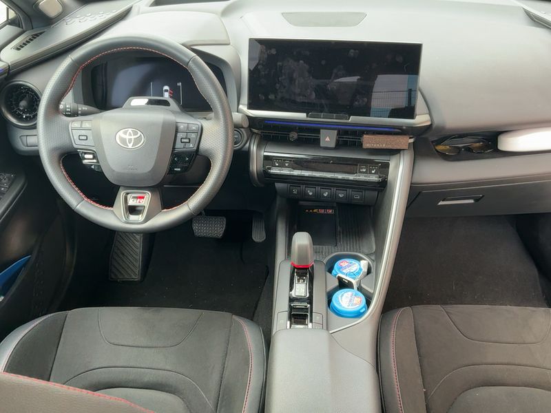 Toyota C-HR 2.0 Hybrid GR Sport Premiere AWD — zdjęcie 12